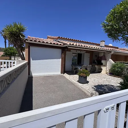 Ferienpark Holidayland Baie Des Oliviers 36m2 1chambre Fermee 6 Couchages Ou 41m2 2chambres Fermees 7 Couchages *