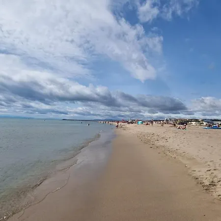 Ferienpark Holidayland Baie Des Oliviers 36m2 1chambre Fermee 6 Couchages Ou 41m2 2chambres Fermees 7 Couchages Narbonne Plage