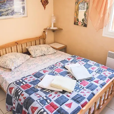 ホリデーパーク Holidayland Baie Des Oliviers 36m2 1chambre Fermee 6 Couchages Ou 41m2 2chambres Fermees 7 Couchages ナルボンヌ・プラージュ