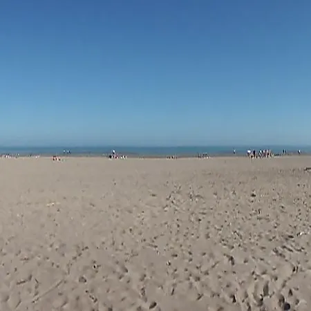 Ferienpark Holidayland Baie Des Oliviers 36m2 1chambre Fermee 6 Couchages Ou 41m2 2chambres Fermees 7 Couchages Narbonne Plage