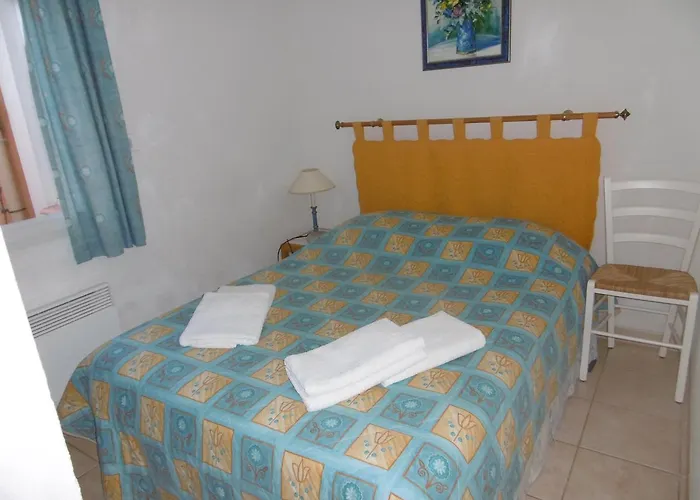 Holidayland Baie Des Oliviers: Versatile With 1-2 Bedrooms *